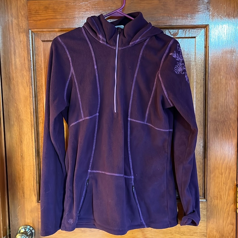 Athleta 3/4 Fleece Hoody with Design on Sleeve Size Medium